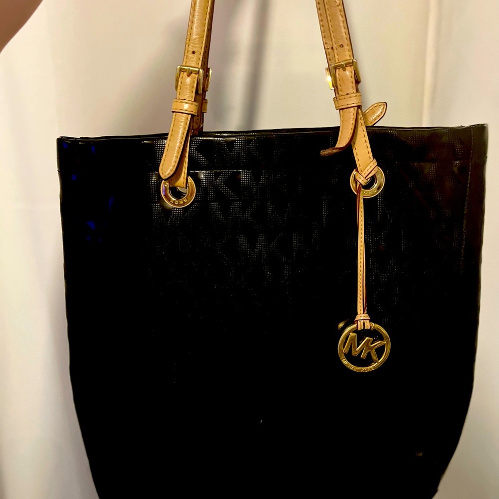 Michael Kors parent leather large bag- Authentic